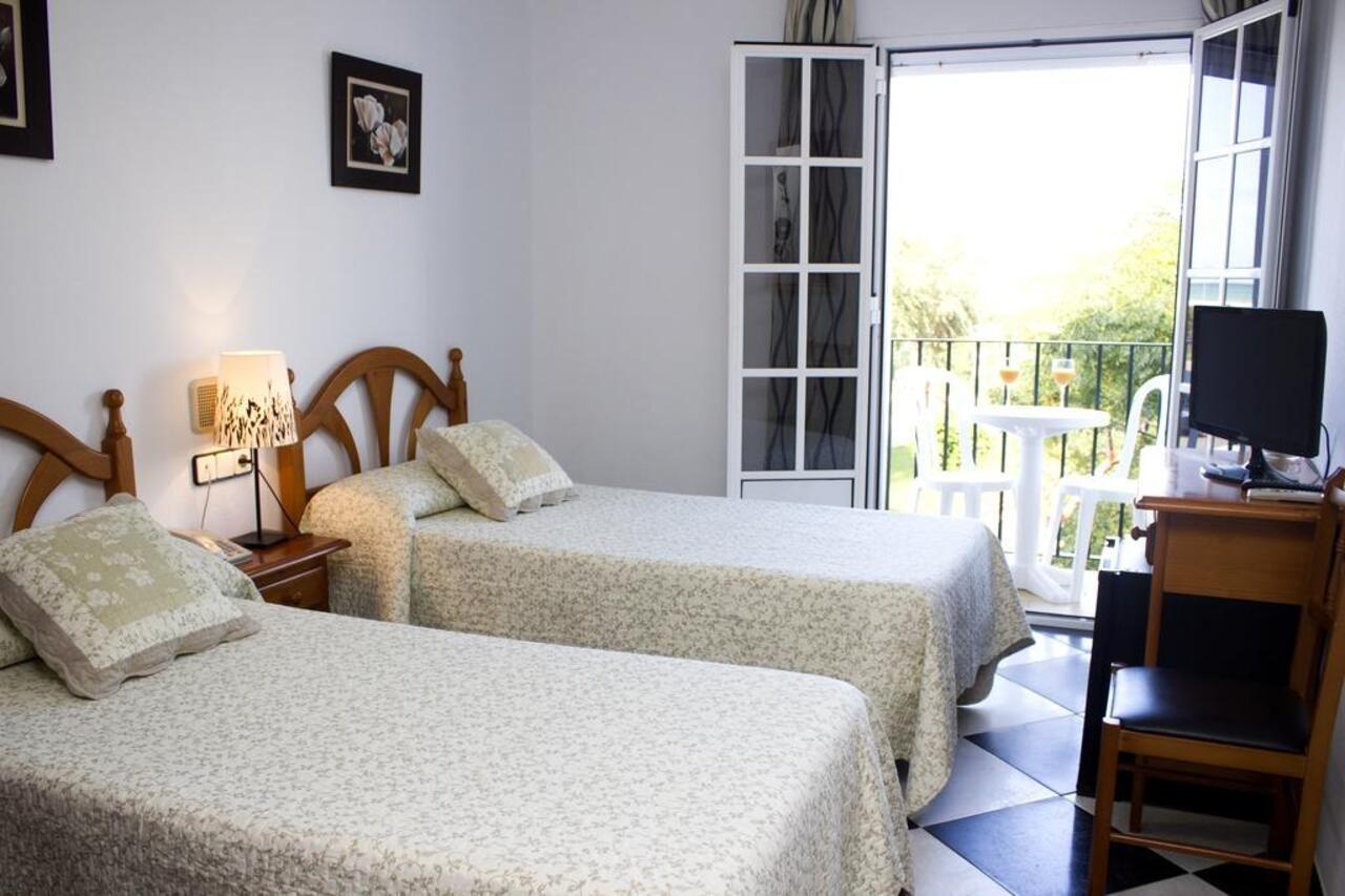 Hotel Oasis Conil de la Frontera Kültér fotó