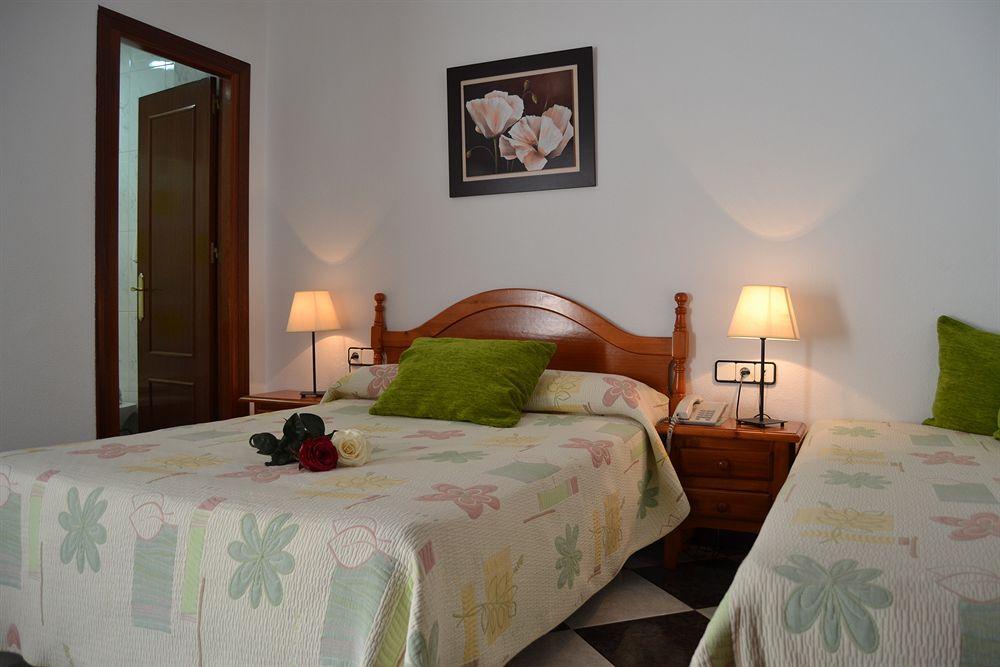 Hotel Oasis Conil de la Frontera Kültér fotó